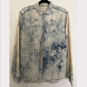 Lacoste LIVE L!VE long sleeve casual button down, size 42 slim denim faded color